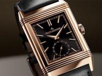 积家后盖有标志吗